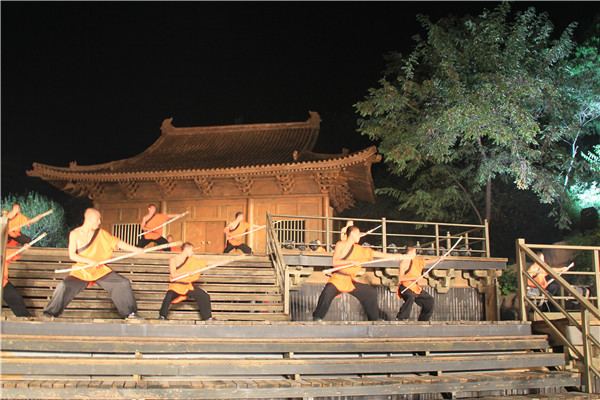 少林棍法就是这样练成的，嵩山少林寺武术学校