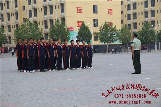 嵩山少林寺武僧团新生开学军训吗
